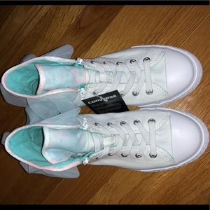 Girls Converse High Tops